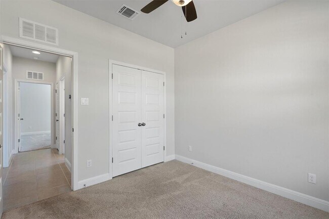 Building Photo - 209 Methodius Dr