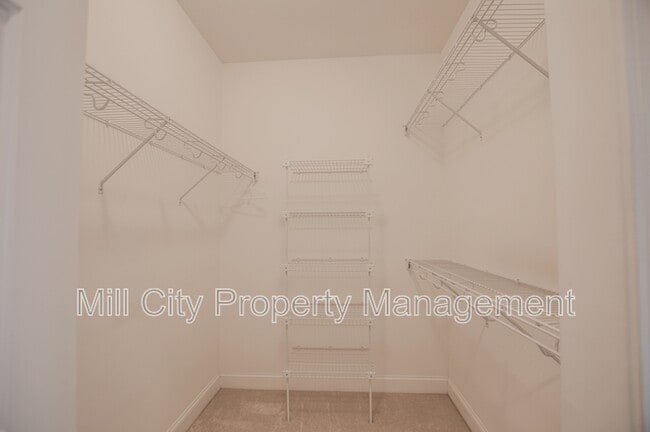 Building Photo - 5 Sally Sweets Way