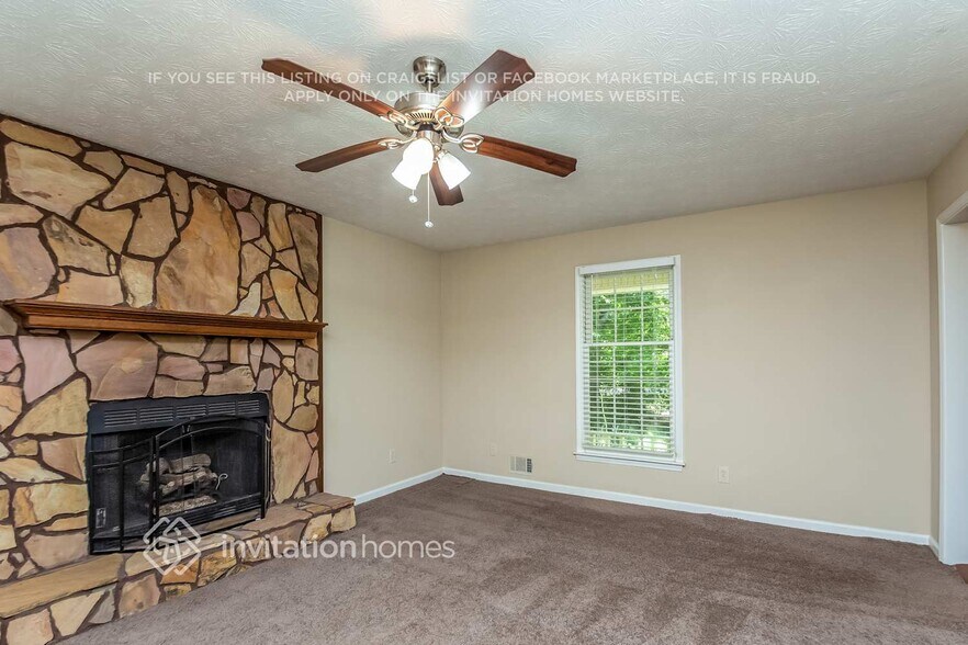 Building Photo - 2710 Old Ivy Ct NE