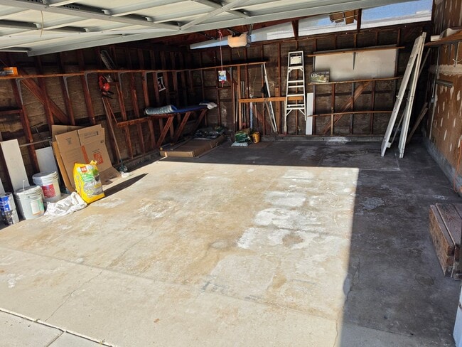 Building Photo - Beautifully Updated 3 Bedroom Home in Buena Park