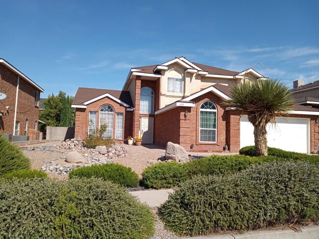 Beautiful 5 Bed 3 Bath- aprox 2700 sq ft ... - Beautiful 5 Bed 3 Bath- aprox  2700 sq ft ...