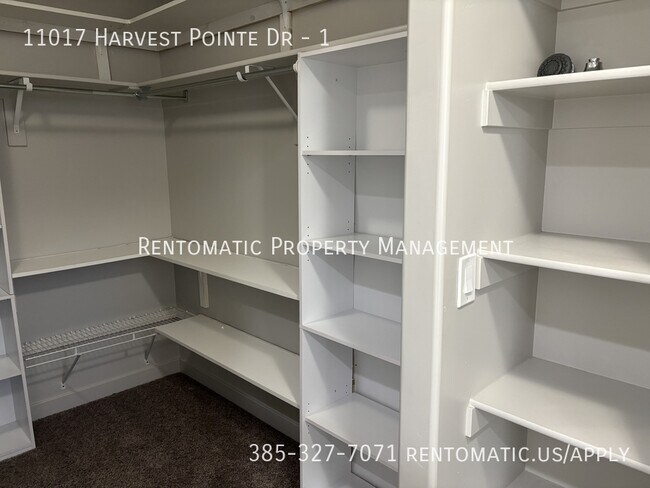 Building Photo - 11017 Harvest Pointe Dr