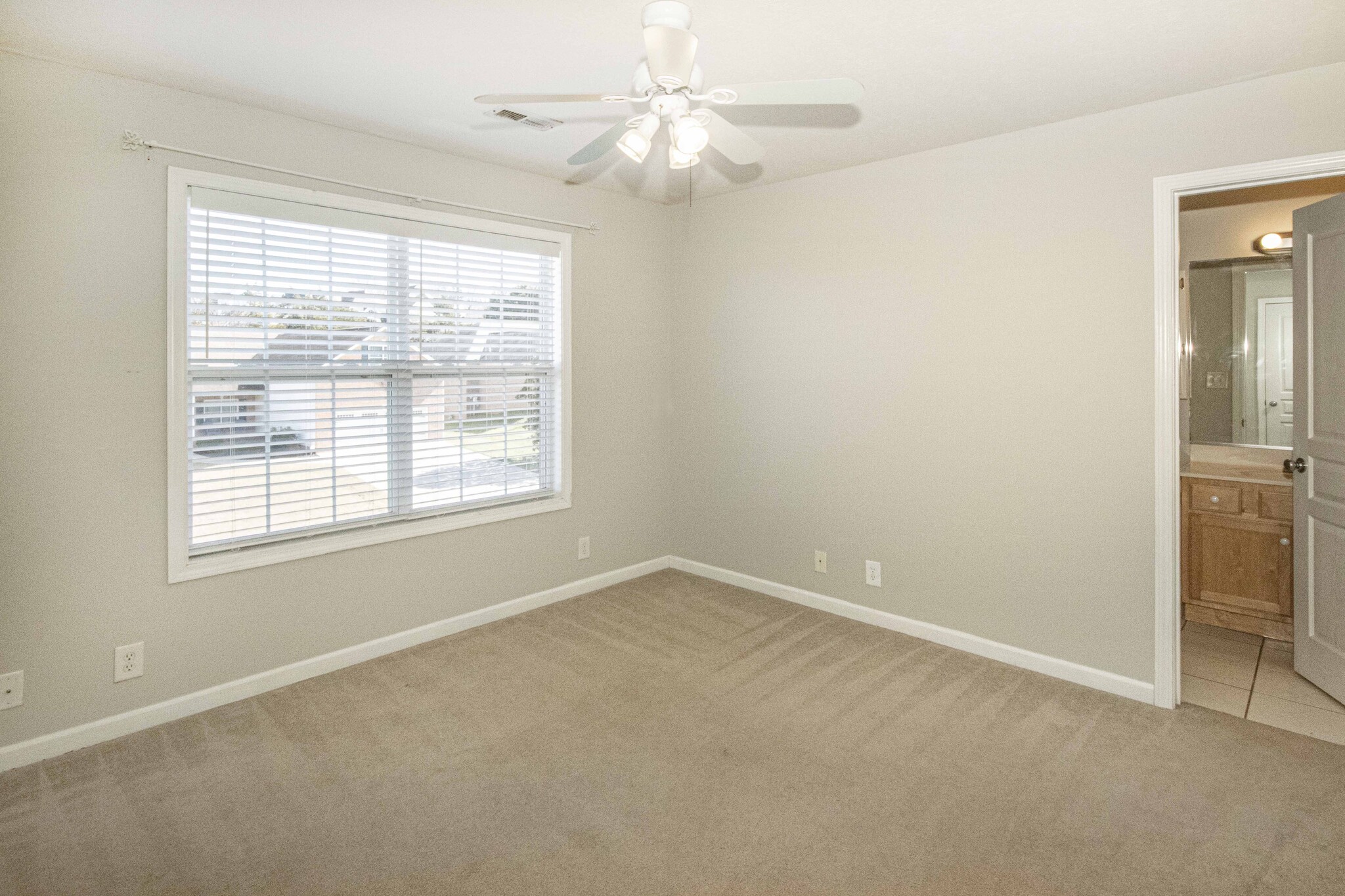 Building Photo - 1223 Walnut Branch Ln