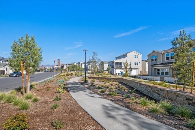 Building Photo - 125 Seep