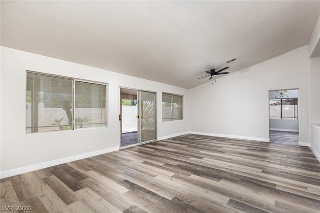 Building Photo - 327 Perry Ellis Dr