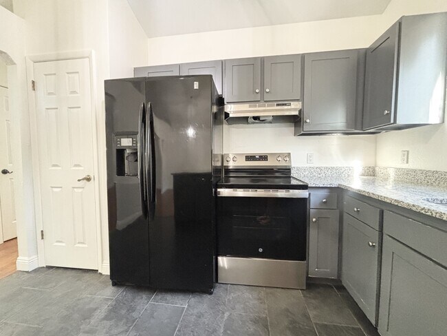 Building Photo - 2243 Aspen Hills Dr