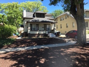 Building Photo - 923 Princeton Ave S