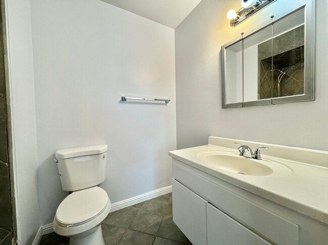 Building Photo - 6151 Meadow Vista Ln