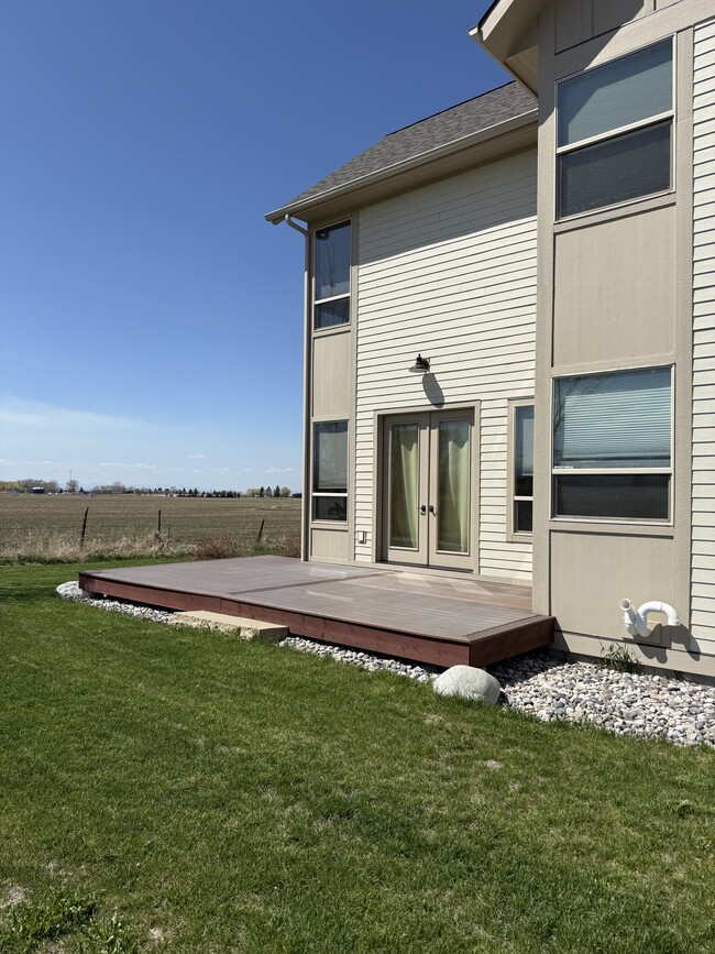Building Photo - 1393 Advance Dr
