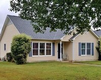 Building Photo - Fully Renovated 3-Bedroom, 2 Bathroom Home