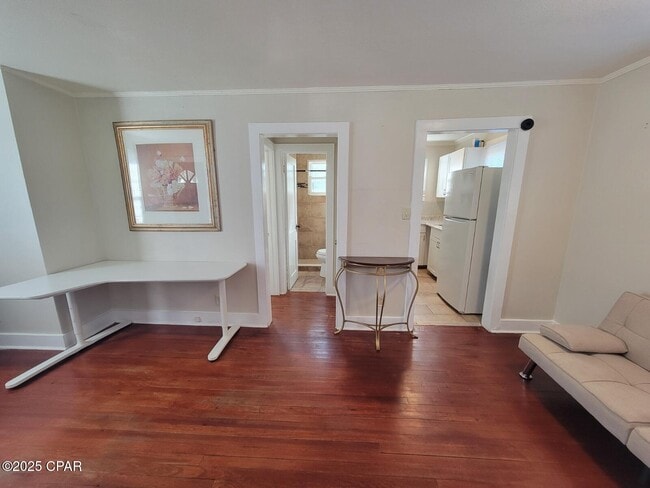 Building Photo - 131 Allen Ave