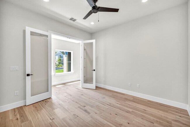 Building Photo - 8209 Polar Dr