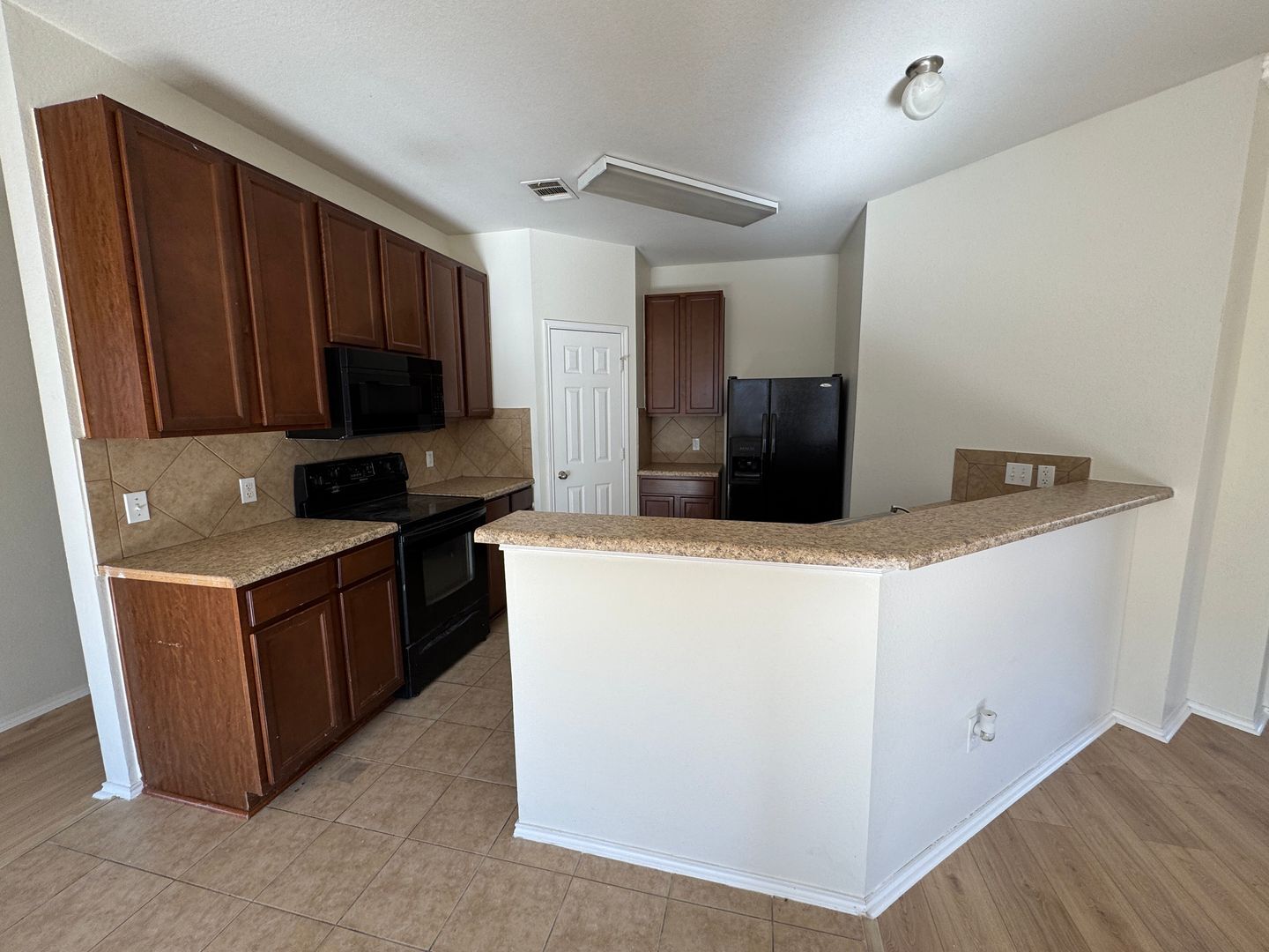 Building Photo - 6206 Taree Loop