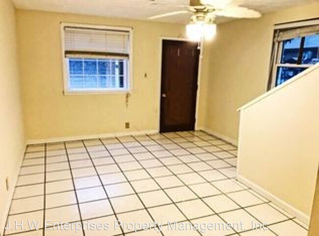 Building Photo - 3 br, 1 bath House - 2418 1/2 Laurel St.