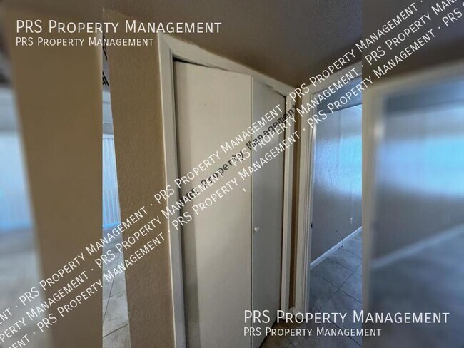 Building Photo - 157 W Inglewood St