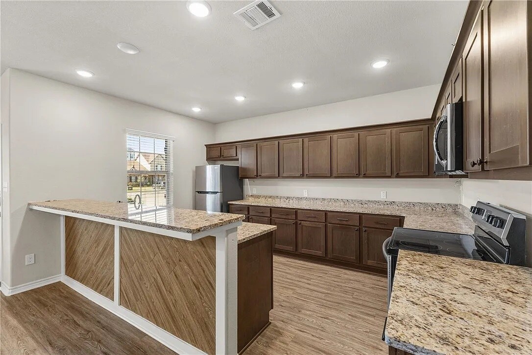 Building Photo - 3013 Marvel Ct