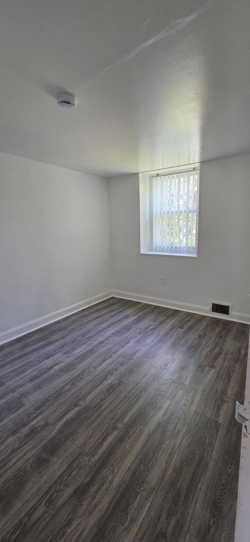 Building Photo - 3 Bedroom Townhome Minutes From Towson Town Center!