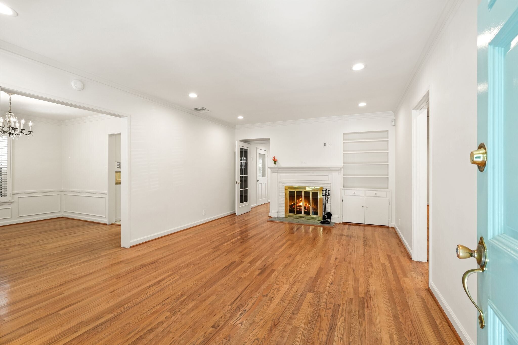Building Photo - 11861 Laurelwood Dr