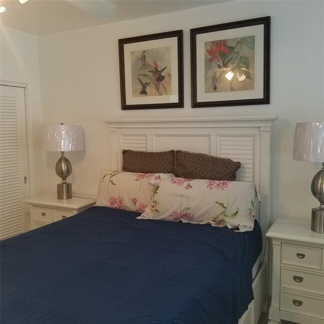 Building Photo - 7050 Sunset Way