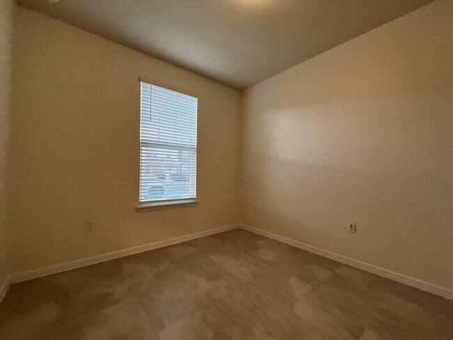 Building Photo - 14261 Sapelo Beach Dr
