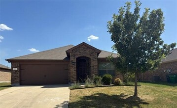 Building Photo - 308 Triple Crown Ln