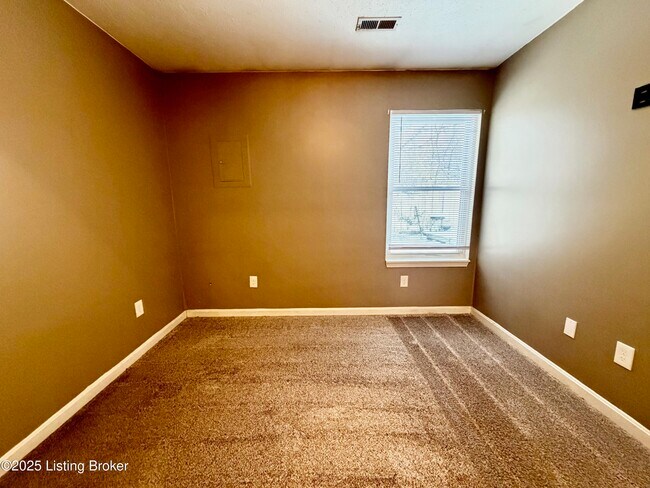 Building Photo - 3003 Jason Dr