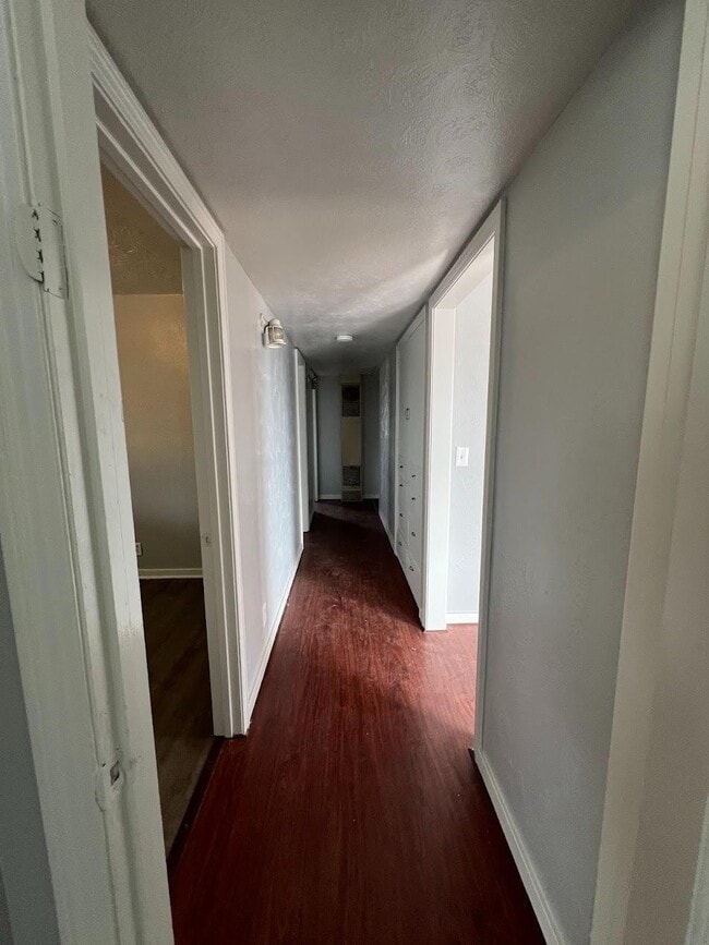 Building Photo - 20649 E American Ave