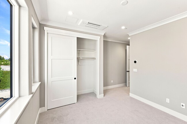 Building Photo - 2 Bed, 2.5 Bath Executive Home in Newly Constructed Community!