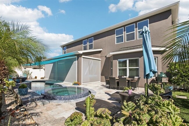 Building Photo - 2624 Kenchester Loop