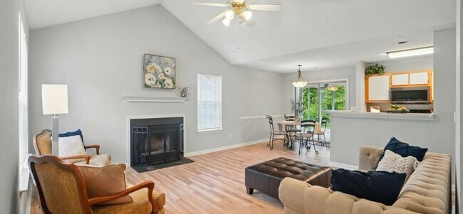 Building Photo - 317 Cedarcroft Dr
