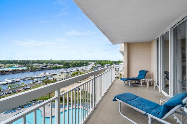 Building Photo - Spacious 3BR/3BA Coastal Retreat at Harbour Pointe – Utilities Included!