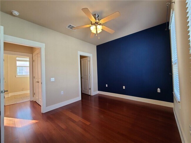 Building Photo - 1601 Miriam Ave