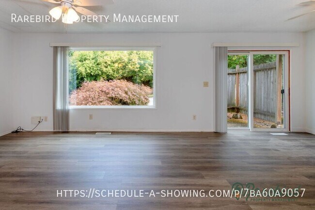 Building Photo - $500 OFF SPECIAL! 2 bed, 1 bath available ...