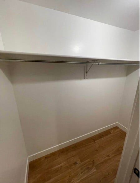 Building Photo - 792 S Aspen Pl