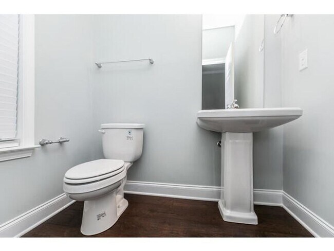 Building Photo - 210 Palisade Rdg