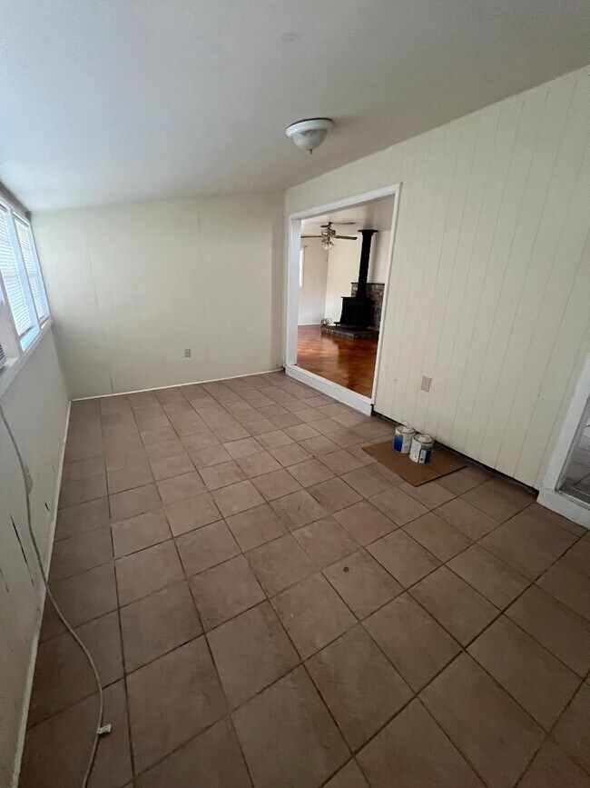 Building Photo - 9243 Strausbourge