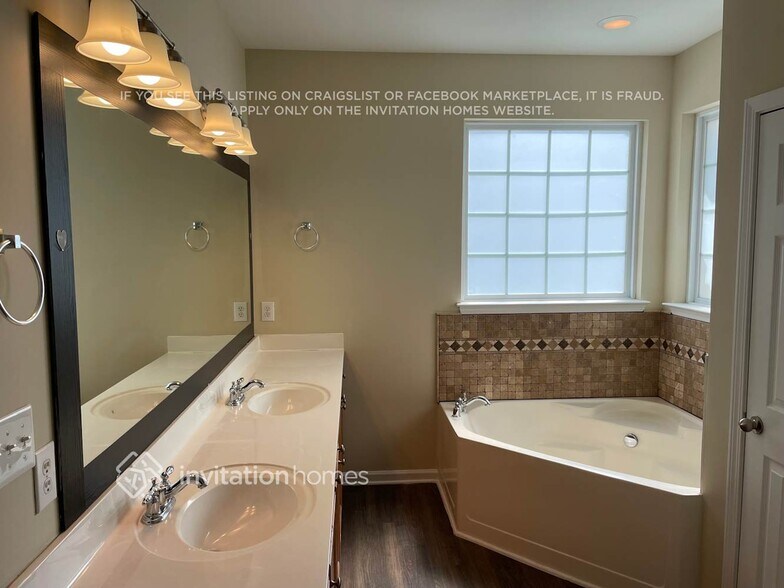 Building Photo - 14319 Pintail Landing Ln