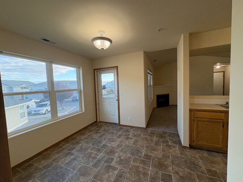 Building Photo - 6305 Chapel Hill Blvd