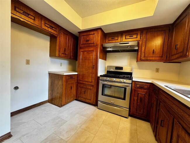 Building Photo - 24231 Shellbrook Dr