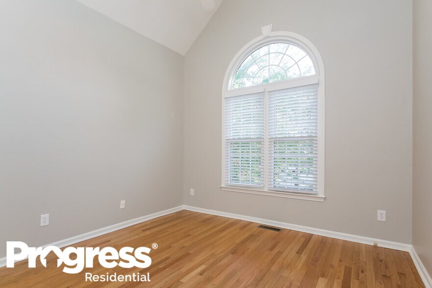 Building Photo - 4527 Avion Park