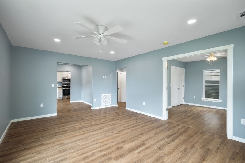 Building Photo - 2118 S Jackson Ave