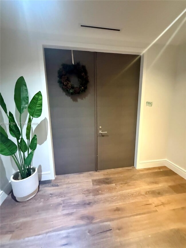 Building Photo - 3300 NE 188th St