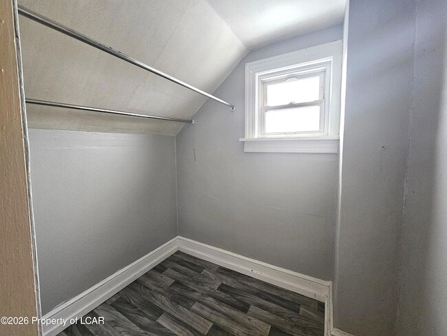 Building Photo - 92 Diamond Ave