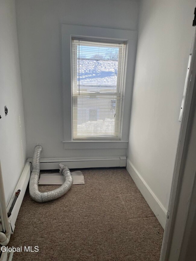 Building Photo - 31 Crandall St