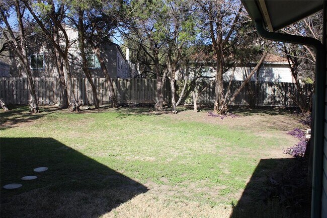 Building Photo - 215 Stowaway Cove