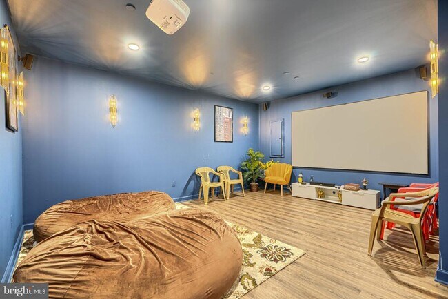 Building Photo - 7142 Starmount Ct