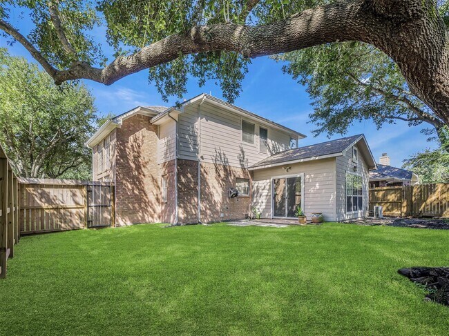 Building Photo - 1827 Senca Springs Ct