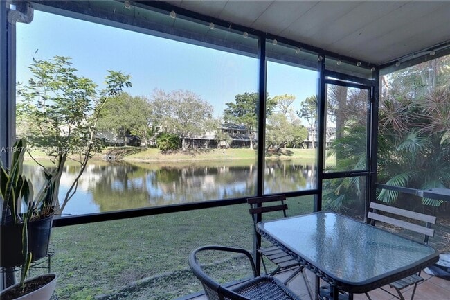 Building Photo - 2149 Discovery Cir W