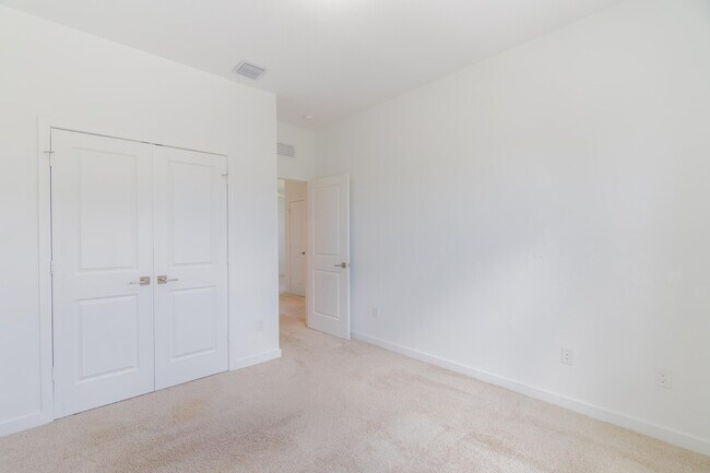 Building Photo - 8618 Via Mar Via