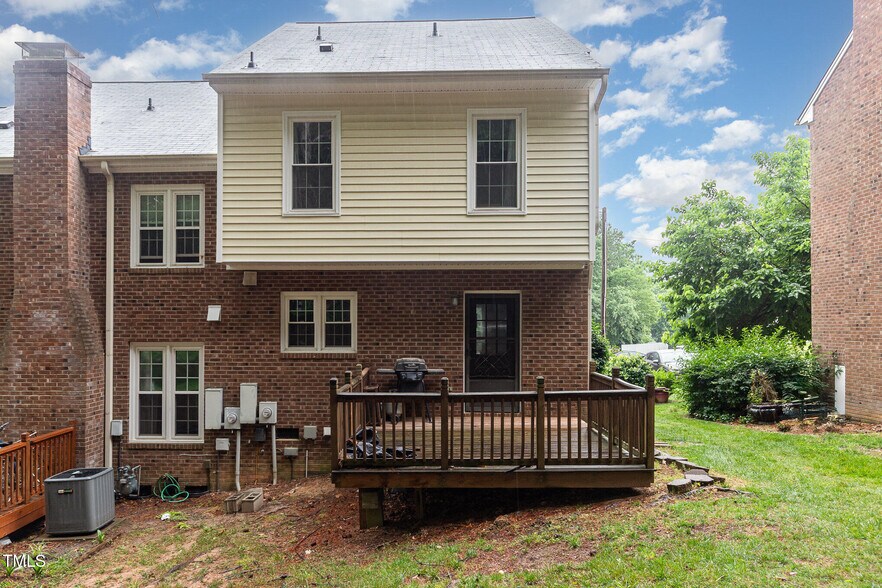 Building Photo - 6225 Waterside Ln